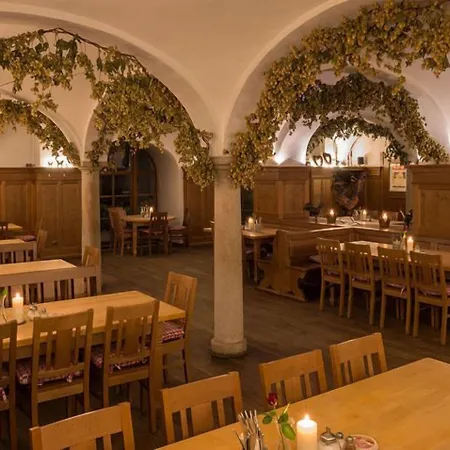 Schyrenhof 3*