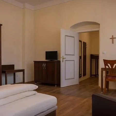Schyrenhof 3*