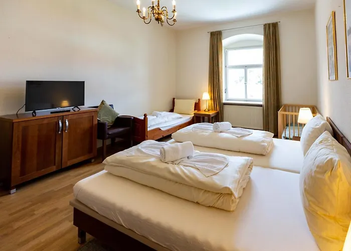 Schyrenhof 3*