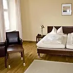 Schyrenhof 3*
