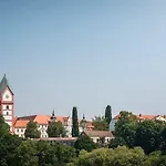 Hotel Schyrenhof 3*