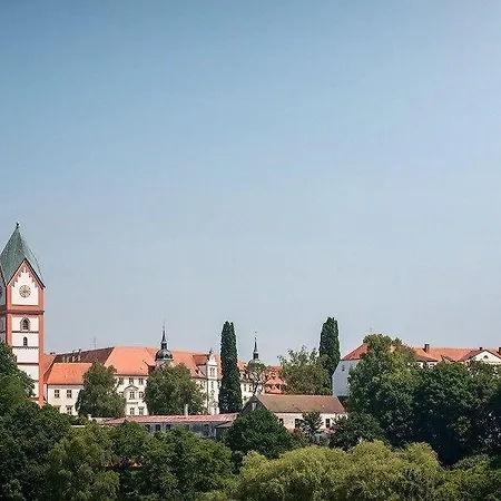 Hotel Schyrenhof 3*
