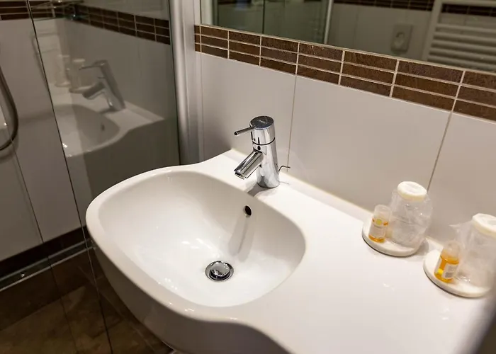 Otel Schyrenhof 3*