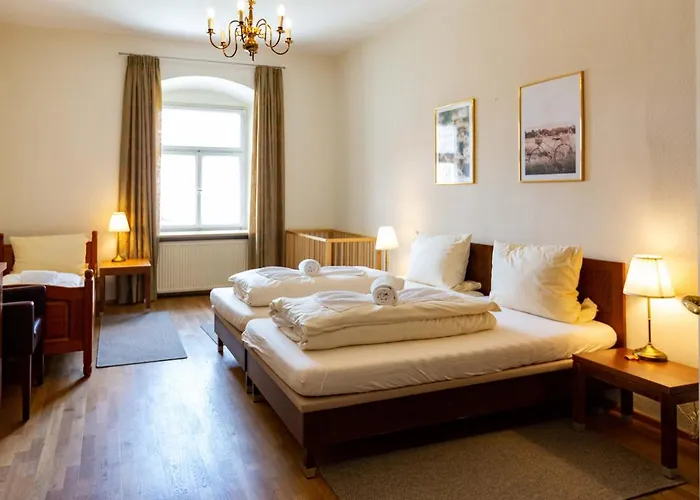 Otel Schyrenhof 3*