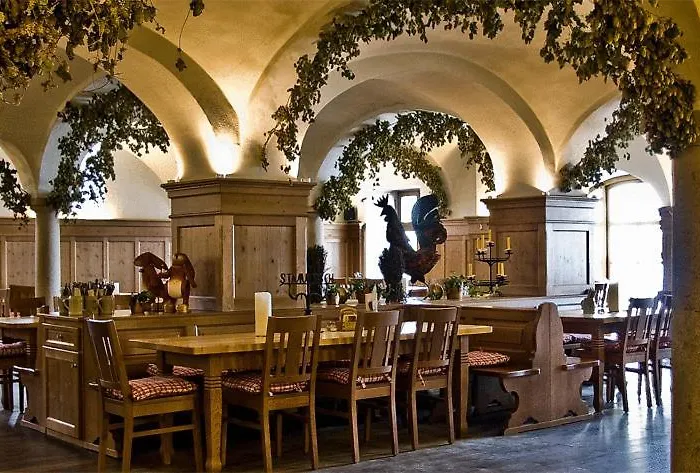 Otel Schyrenhof